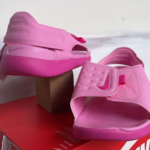 NIKE SUNRAY ADJUST 5 (GS/PS)
PSYCHIC PINK/LASER FUCHSIA Sandals - Picture 8 of 16